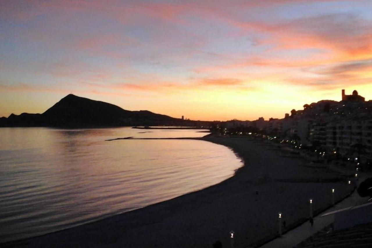 알테아 Escapada Romantica En Atico Frente Al Mar Con Piscina 아파트 외부 사진